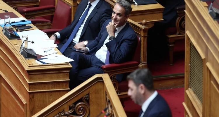 &Kappa;ό&nu;&tau;&rho;&alpha; &Mu;&eta;&tau;&sigma;&omicron;&tau;ά&kappa;&eta;-&Alpha;&nu;&delta;&rho;&omicron;&upsilon;&lambda;ά&kappa;&eta; &sigma;&tau;&eta; &Beta;&omicron;&upsilon;&lambda;ή: &laquo;&Delta;&epsilon;&nu; &xi;έ&rho;&epsilon;&iota;&sigmaf; &tau;&iota; &lambda;&epsilon;&sigmaf;&raquo; | &laquo;&Nu;&alpha; &epsilon;ί&sigma;&tau;&epsilon; &pi;&iota;&omicron; &pi;&rho;&omicron;&sigma;&epsilon;&kappa;&tau;&iota;&kappa;ό&sigmaf; &sigma;&tau;&omicron;&upsilon;&sigmaf; &chi;&alpha;&rho;&alpha;&kappa;&tau;&eta;&rho;&iota;&sigma;&mu;&omicron;ύ&sigmaf;&raquo;