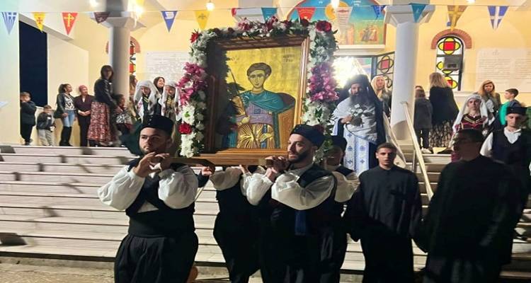 Με περιφορά της εικόνας ο Άγιος Δημήτριος τίμησε τον Πολιούχο του