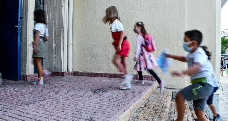 &Kappa;&rho;&alpha;&sigmaf; &tau;&epsilon;&sigma;&tau; &eta; &epsilon;&pi;&iota;&sigma;&tau;&rho;&omicron;&phi;ή &sigma;&tau;&alpha; &theta;&rho;&alpha;&nu;ί&alpha; | &Tau;&iota; &theta;&alpha; &kappa;&rho;ί&nu;&epsilon;&iota; &tau;&omicron; &alpha;&nu; &theta;&alpha; &pi;&alpha;&rho;&alpha;&mu;&epsilon;ί&nu;&omicron;&upsilon;&nu; &alpha;&nu;&omicron;&iota;&chi;&tau;ά &tau;&alpha; &sigma;&chi;&omicron;&lambda;&epsilon;ί&alpha;
