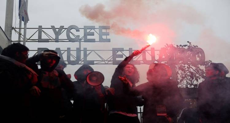 &Gamma;&iota;&alpha;&tau;ί &omicron;&iota; &mu;&alpha;&theta;&eta;&tau;έ&sigmaf; &laquo;&pi;&nu;ί&gamma;&omicron;&upsilon;&nu;&raquo; &tau;&omicron;&nu; &Mu;&alpha;&kappa;&rho;ό&nu; | &Alpha;&pi;ό &tau;&iota; &mu;&epsilon;&gamma;&alpha;&lambda;ύ&tau;&epsilon;&rho;&epsilon;&sigmaf; &delta;&iota;&alpha;&delta;&eta;&lambda;ώ&sigma;&epsilon;&iota;&sigmaf; &tau;&omega;&nu; &tau;&epsilon;&lambda;&epsilon;&upsilon;&tau;&alpha;ί&omega;&nu; &delta;&epsilon;&kappa;&alpha;&epsilon;&tau;&iota;ώ&nu;, &mu;&nu;ή&mu;&epsilon;&sigmaf; &epsilon;&xi;έ&gamma;&epsilon;&rho;&sigma;&eta;&sigmaf; &tau;&omicron;&upsilon; &rsquo;68