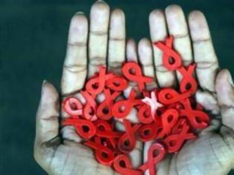 &Beta;&rho;έ&theta;&eta;&kappa;&epsilon; &tau;&rho;ό&pi;&omicron;&sigmaf; &nu;&alpha; &nu;&iota;&kappa;&eta;&theta;&epsilon;ί &tau;&omicron; AIDS;