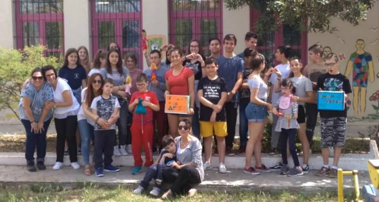 &Gamma;&iota;&omicron;&rho;&tau;ή &epsilon;&upsilon;&alpha;&iota;&sigma;&theta;&eta;&tau;&omicron;&pi;&omicron;ί&eta;&sigma;&eta;&sigmaf; &gamma;&iota;&alpha; &tau;&eta;&nu; &pi;&rho;&omicron;&sigma;&tau;&alpha;&sigma;ί&alpha; &tau;&omicron;&upsilon; &pi;&epsilon;&rho;&iota;&beta;ά&lambda;&lambda;&omicron;&nu;&tau;&omicron;&sigmaf; &alpha;&pi;ό &tau;&omicron; &Epsilon;&iota;&delta;&iota;&kappa;ό &Sigma;&chi;&omicron;&lambda;&epsilon;ί&omicron; &Kappa;&alpha;&lambda;&lambda;&iota;&theta;έ&alpha;&sigmaf;