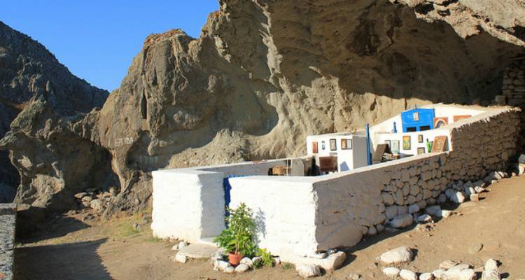 &Lambda;ή&mu;&nu;&omicron;&sigmaf;: &Pi;&alpha;&nu;&eta;&gamma;&upsilon;&rho;&iota;&kappa;ή &Theta;&epsilon;ί&alpha; &Lambda;&epsilon;&iota;&tau;&omicron;&upsilon;&rho;&gamma;ί&alpha; &tau;&eta; &Lambda;&alpha;&mu;&pi;&rho;&omicron;&tau;&rho;ί&tau;&eta; &sigma;&tau;&eta;&nu; &Pi;&alpha;&nu;&alpha;&gamma;&iota;ά &tau;&eta;&nu; &Kappa;&alpha;&kappa;&alpha;&beta;&iota;ώ&tau;&iota;&sigma;&sigma;&alpha;