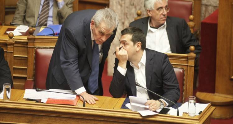 Novartis: Αμηχανία στον ΣΥΡΙΖΑ από την απόφαση Μητσοτάκη να ερευνήσει τον Παπαγγελόπουλο και όχι τον Τσίπρα