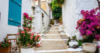 &Zeta;&epsilon;&upsilon;&gamma;ά&rho;&iota; &Alpha;&mu;&epsilon;&rho;&iota;&kappa;&alpha;&nu;ώ&nu; &mu;&epsilon;&tau;&alpha;&kappa;ό&mu;&iota;&sigma;&epsilon; &sigma;&epsilon; &chi;&omega;&rho;&iota;ό &tau;&eta;&sigmaf; &Kappa;&rho;ή&tau;&eta;&sigmaf; &kappa;&alpha;&iota; &mu;&iota;&lambda;ά &gamma;&iota;&alpha; &tau;&eta; &zeta;&omega;ή &tau;&omicron;&upsilon; &sigma;&tau;&omicron; CNN