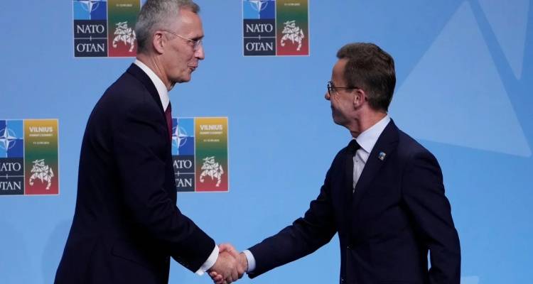 Ιστορική στιγμή: Η Σουηδία έγινε και επίσημα μέλος του ΝΑΤΟ