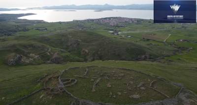 &Omicron;&iota; Hiking Adventures &mu;&alpha;&sigmaf; &xi;&epsilon;&nu;&alpha;&gamma;&omicron;ύ&nu; &sigma;&tau;&omicron; &Kappa;ά&sigma;&tau;&rho;&omicron; &tau;&omicron;&upsilon; &Mu;&omicron;ύ&delta;&rho;&omicron; (video)