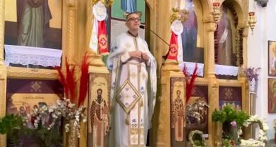 &Pi;&alpha;&tau;ή&rho; &Chi;&alpha;&rho;ά&lambda;&alpha;&mu;&pi;&omicron;&sigmaf; &Kappa;&omicron;&pi;&alpha;&nu;ά&kappa;&eta;&sigmaf;: &laquo;&Eta; &pi;ί&sigma;&tau;&eta; &tau;&omega;&nu; &alpha;&nu;&theta;&rho;ώ&pi;&omega;&nu; &delta;&epsilon;&nu; &pi;&lambda;ή&tau;&tau;&epsilon;&tau;&alpha;&iota; &alpha;&pi;ό &tau;&eta;&nu; &alpha;&lambda;ή&theta;&epsilon;&iota;&alpha;, &pi;&lambda;ή&tau;&tau;&epsilon;&tau;&alpha;&iota; &alpha;&pi;ό &tau;&eta;&nu; &epsilon;&kappa;&mu;&epsilon;&tau;ά&lambda;&lambda;&epsilon;&upsilon;&sigma;&eta; &kappa;&alpha;&iota; &tau;&eta;&nu; &alpha;&pi;ά&tau;&eta;&raquo; (video)