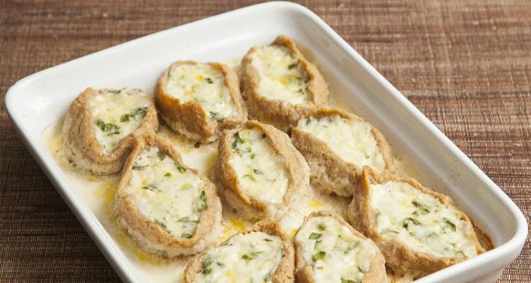 Χάχλες με ντομάτα και Καλαθάκι Λήμνου