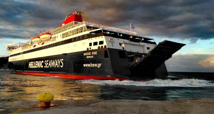 &Phi;&omega;&tau;&omicron;&gamma;&rho;&alpha;&phi;ί&alpha;: &Theta;&alpha;&nu;ά&sigma;&eta;&sigmaf; &Lambda;&alpha;&mu;&pi;&rho;&omicron;ύ&delta;&eta;&sigmaf;