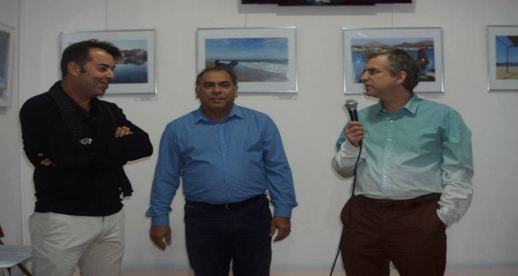 &Epsilon;&gamma;&kappa;&alpha;ί&nu;&iota;&alpha; &gamma;&iota;&alpha; &tau;&eta;&nu; έ&kappa;&theta;&epsilon;&sigma;&eta; &tau;&eta;&sigmaf; &Phi;&omega;&tau;&omicron;&gamma;&rho;&alpha;&phi;&iota;&kappa;ή&sigmaf; &Omicron;&mu;ά&delta;&alpha;&sigmaf; &Lambda;ή&mu;&nu;&omicron;&upsilon; &sigma;&tau;&eta; &Alpha;&theta;ή&nu;&alpha; (photos)