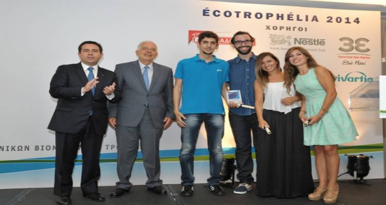 &Eta; &Pi;&alpha;&nu;&epsilon;&pi;&iota;&sigma;&tau;&eta;&mu;&iota;&alpha;&kappa;ή &Mu;&omicron;&nu;ά&delta;&alpha; &Lambda;ή&mu;&nu;&omicron;&upsilon; &delta;&iota;&omicron;&rho;&gamma;&alpha;&nu;ώ&nu;&epsilon;&iota; &eta;&mu;&epsilon;&rho;ί&delta;&alpha; &mu;&epsilon; &theta;έ&mu;&alpha; &laquo;&Epsilon;&pi;&epsilon;&nu;&delta;ύ&omicron;&nu;&tau;&alpha;&sigmaf; &sigma;&tau;&alpha; &nu;&eta;&sigma;&iota;ά &tau;&eta;&sigmaf; &gamma;&nu;ώ&sigma;&eta;&sigmaf;&raquo;