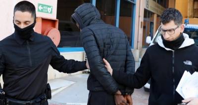 &Sigma;&tau;&omicron;&nu; &epsilon;&iota;&sigma;&alpha;&gamma;&gamma;&epsilon;&lambda;έ&alpha; &omicron; &alpha;&nu;ή&lambda;&iota;&kappa;&omicron;&sigmaf; &Sigma;&omicron;&upsilon;&delta;&alpha;&nu;ό&sigmaf; &pi;&omicron;&upsilon; &pi;&alpha;&rho;έ&sigma;&upsilon;&rho;&epsilon; &kappa;&alpha;&iota; &epsilon;&gamma;&kappa;&alpha;&tau;έ&lambda;&epsilon;&iota;&psi;&epsilon; &tau;&eta;&nu; 16&chi;&rho;&omicron;&nu;&eta; &sigma;&tau;&eta; &Lambda;&iota;&omicron;&sigma;ί&omega;&nu;