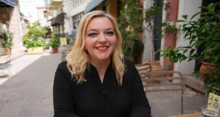 &Mu;&epsilon; &tau;&eta;&nu; &Beta;ά&sigma;&omega; &Chi;&omicron;&chi;&lambda;ά&kappa;&alpha; &omicron; &laquo;&Omicron;&iota;&kappa;&omicron;&lambda;&omicron;&gamma;&iota;&kappa;ό&sigmaf; Ά&nu;&epsilon;&mu;&omicron;&sigmaf; &sigma;&tau;&omicron; &Beta;ό&rho;&epsilon;&iota;&omicron; &Alpha;&iota;&gamma;&alpha;ί&omicron;&raquo;