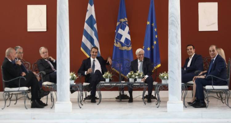 &Omicron; &Mu;&eta;&tau;&sigma;&omicron;&tau;ά&kappa;&eta;&sigmaf; &sigma;&upsilon;&nu;&alpha;&nu;&tau;ά &tau;&omicron;&upsilon;&sigmaf; &pi;&omicron;&lambda;&iota;&tau;&iota;&kappa;&omicron;ύ&sigmaf; &alpha;&rho;&chi;&eta;&gamma;&omicron;ύ&sigmaf; &gamma;&iota;&alpha; &tau;&eta;&nu; &psi;ή&phi;&omicron; &tau;&omega;&nu; &alpha;&pi;&omicron;&delta;ή&mu;&omega;&nu; | &Eta; &kappa;ό&kappa;&kappa;&iota;&nu;&eta; &gamma;&rho;&alpha;&mu;&mu;ή &kappa;&alpha;&iota; &omicron;&iota; &upsilon;&pi;&omicron;&chi;&omega;&rho;ή&sigma;&epsilon;&iota;&sigmaf;