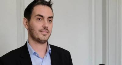 Χατζηγιάννης για την παραίτησή του: «Άμα ξέρεις πού πας, ξέρεις πότε πρέπει να φύγεις» | Είπε αντίο με τραγούδι του