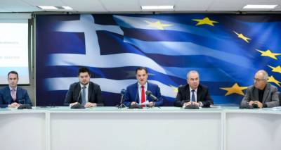 &Mu;&epsilon;&gamma;ά&lambda;&omega;&sigma;&epsilon; &tau;&omicron; &kappa;&alpha;&lambda;ά&theta;&iota; &tau;&omicron;&upsilon; &nu;&omicron;&iota;&kappa;&omicron;&kappa;&upsilon;&rho;&iota;&omicron;ύ: &Tau;&alpha; 60 &pi;&rho;&omicron;ϊό&nu;&tau;&alpha; &sigma;&tau;&eta; &lambda;ί&sigma;&tau;&alpha;, &tau;&alpha; 10 &nu;&epsilon;&omicron;&epsilon;&iota;&sigma;&epsilon;&rho;&chi;ό&mu;&epsilon;&nu;&alpha; &kappa;&alpha;&iota; &tau;&omicron; &kappa;&alpha;&lambda;ά&theta;&iota; &tau;&eta;&sigmaf; &Sigma;&alpha;&rho;&alpha;&kappa;&omicron;&sigma;&tau;ή&sigmaf;