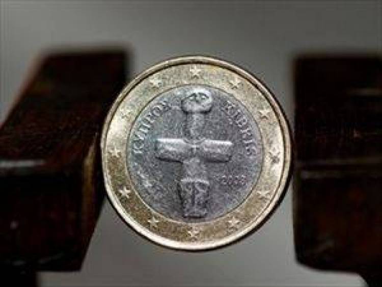 &Gamma;&epsilon;&rho;&mu;&alpha;&nu;&omicron;ί &epsilon;&pi;&iota;&chi;&epsilon;&iota;&rho;&eta;&mu;&alpha;&tau;ί&epsilon;&sigmaf;: &Alpha;&sigmaf; &chi;&rho;&epsilon;&omicron;&kappa;&omicron;&pi;ή&sigma;&epsilon;&iota; &eta; &Kappa;ύ&pi;&rho;&omicron;&sigmaf;!