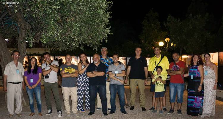 Beach party &alpha;&pi;ό &tau;&eta; &Phi;&omega;&tau;&omicron;&gamma;&rho;&alpha;&phi;&iota;&kappa;ή &Omicron;&mu;ά&delta;&alpha; &Lambda;ή&mu;&nu;&omicron;&upsilon;