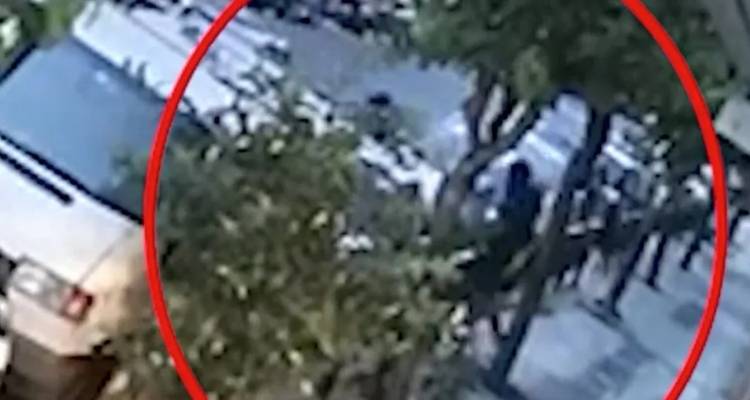 «Περίμενα πότε θα με μαχαιρώσουν»: Σοκάρει η οικιακή βοηθός που βασάνιζαν ληστές στον Άγιο Παντελεήμονα