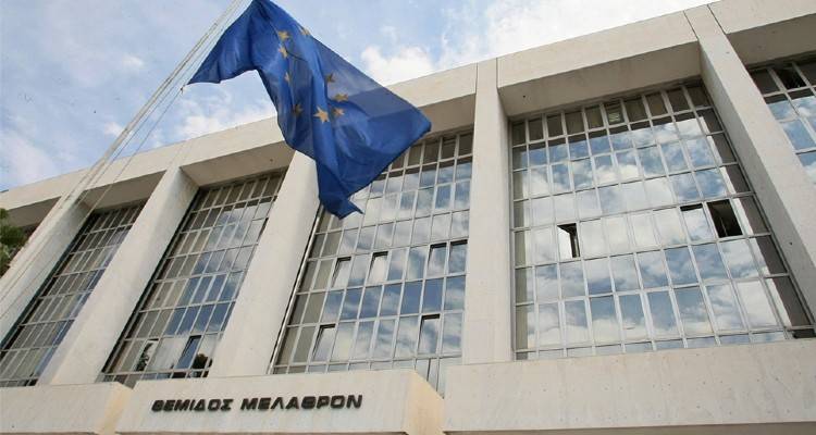 Ά&rho;&epsilon;&iota;&omicron;&sigmaf; &Pi;ά&gamma;&omicron;&sigmaf; &pi;&rho;&omicron;&sigmaf; &epsilon;&iota;&sigma;&alpha;&gamma;&gamma;&epsilon;&lambda;&epsilon;ί&sigmaf;: &laquo;&Sigma;&alpha;&rho;ώ&sigma;&tau;&epsilon;&raquo; &tau;&iota;&sigmaf; &lambda;έ&sigma;&chi;&epsilon;&sigmaf; &phi;&iota;&lambda;ά&theta;&lambda;&omega;&nu; | &laquo;&Tau;&rho;έ&xi;&tau;&epsilon;&raquo; &tau;&iota;&sigmaf; &delta;&iota;&kappa;&omicron;&gamma;&rho;&alpha;&phi;ί&epsilon;&sigmaf;, &psi;ά&xi;&tau;&epsilon; &gamma;&iota;&alpha; &epsilon;&gamma;&kappa;&lambda;&eta;&mu;&alpha;&tau;&iota;&kappa;έ&sigmaf; &omicron;&rho;&gamma;&alpha;&nu;ώ&sigma;&epsilon;&iota;&sigmaf;