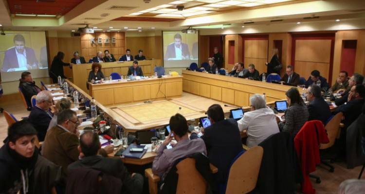 &Kappa;&Epsilon;&Delta;&Epsilon;: &Nu;&alpha; &sigma;&upsilon;&nu;&epsilon;&iota;&sigma;&phi;έ&rho;&omicron;&upsilon;&nu; &omicron;&iota;&kappa;&omicron;&nu;&omicron;&mu;&iota;&kappa;ά &omicron;&iota; &delta;ή&mu;&alpha;&rho;&chi;&omicron;&iota; &sigma;&tau;&omicron;&nu; &alpha;&gamma;ώ&nu;&alpha; &kappa;&alpha;&tau;ά &tau;&omicron;&upsilon; &kappa;&omicron;&rho;&omega;&nu;&omicron;ϊ&omicron;ύ