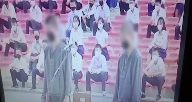 Bόρεια Κορέα: Έφηβοι τιμωρούνται με 12 χρόνια καταναγκαστικής εργασίας – Έβλεπαν βίντεο από τη Νότια Κορέα
