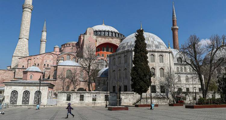 &Epsilon;&Mu;&Pi;: &Sigma;&upsilon;&gamma;&kappa;έ&nu;&tau;&rho;&omega;&sigma;&eta; &upsilon;&pi;&omicron;&gamma;&rho;&alpha;&phi;ώ&nu; &gamma;&iota;&alpha; &tau;&eta;&nu; &upsilon;&pi;&epsilon;&rho;ά&sigma;&pi;&iota;&sigma;&eta; &tau;&omega;&nu; &alpha;&xi;&iota;ώ&nu; &tau;&eta;&sigmaf; &Alpha;&gamma;ί&alpha;&sigmaf; &Sigma;&omicron;&phi;ί&alpha;&sigmaf;