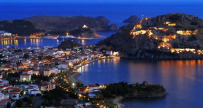 &Xi;&alpha;&nu;ά &sigma;&tau;&omicron; &tau;&rho;&alpha;&pi;έ&zeta;&iota; &eta; &lambda;ύ&sigma;&eta; &tau;&omicron;&upsilon; &phi;&upsilon;&sigma;&iota;&kappa;&omicron;ύ &alpha;&epsilon;&rho;ί&omicron;&upsilon; &gamma;&iota;&alpha; &tau;&eta;&nu; &eta;&lambda;&epsilon;&kappa;&tau;&rho;&omicron;&pi;&alpha;&rho;&alpha;&gamma;&omega;&gamma;ή &sigma;&tau;&alpha; &nu;&eta;&sigma;&iota;ά &tau;&omicron;&upsilon; &Beta;&omicron;&rho;&epsilon;ί&omicron;&upsilon; &Alpha;&iota;&gamma;&alpha;ί&omicron;&upsilon;