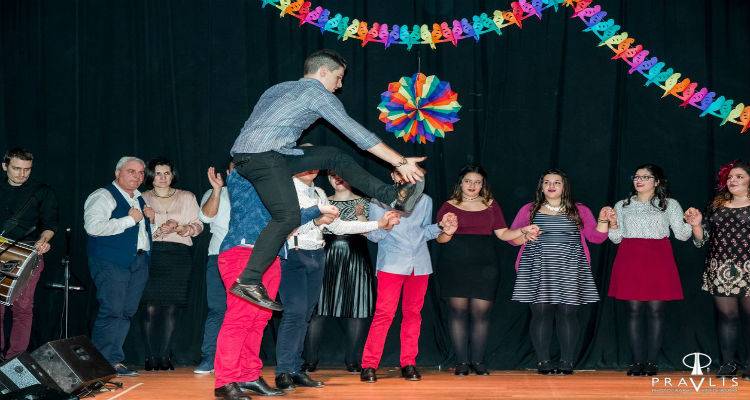 &laquo;&Tau;&omicron;ύ&tau;&epsilon;&sigmaf; &omicron;&iota; &mu;έ&rho;&epsilon;&sigmaf; &tau;&omicron;&rsquo; &chi;&omicron;&upsilon;&nu;&epsilon;&raquo; &kappa;&alpha;&iota; &tau;&omicron; &Lambda;ύ&kappa;&epsilon;&iota;&omicron; &Epsilon;&lambda;&lambda;&eta;&nu;ί&delta;&omega;&nu; &Lambda;ή&mu;&nu;&omicron;&upsilon; &tau;&omicron;&hellip; &xi;έ&rho;&epsilon;&iota; &kappa;&alpha;&lambda;ά! (photos)