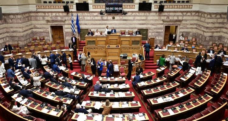 ΟΠΕΚΕΠΕ: Πάνω από 3.000 σελίδες δικογραφία -Περιλαμβάνει και συνομιλίες βουλευτών για εξυπηρετήσεις