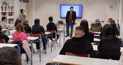 &Lambda;ή&mu;&nu;&omicron;&sigmaf;: &Alpha;&pi;&omicron;&kappa;&lambda;&epsilon;&iota;&sigma;&tau;&iota;&kappa;ή &sigma;&upsilon;&nu;έ&nu;&tau;&epsilon;&upsilon;&xi;&eta; &Pi;&alpha;&pi;&alpha;&chi;&epsilon;&lambda;ά &sigma;&tau;&omicron;&nu; &laquo;&Lambda;&upsilon;&kappa;&epsilon;&iota;&alpha;&kappa;ό &Pi;&alpha;&lambda;&mu;ό &tau;&omicron;&upsilon; &Mu;&omicron;ύ&delta;&rho;&omicron;&upsilon;&raquo; | &Tau;&omicron; &Gamma;&Epsilon;&Lambda; &Mu;&omicron;ύ&delta;&rho;&omicron;&upsilon; &gamma;&iota;&alpha; &tau;&eta;&nu; &epsilon;&pi;ί&sigma;&kappa;&epsilon;&psi;&eta; &tau;&omicron;&upsilon; &delta;&eta;&mu;&omicron;&sigma;&iota;&omicron;&gamma;&rho;ά&phi;&omicron;&upsilon;