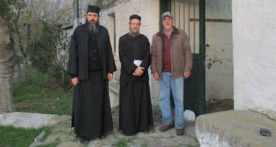 &Alpha;&gamma;&iota;&omicron;&rho;&epsilon;ί&tau;&epsilon;&sigmaf; &pi;&alpha;&tau;έ&rho;&epsilon;&sigmaf; &sigma;&tau;&eta;&nu; &Pi;&alpha;&lambda;&lambda;&eta;&mu;&nu;&iota;&alpha;&kappa;ή &Mu;&eta;&tau;&rho;ό&pi;&omicron;&lambda;&eta; (photos)