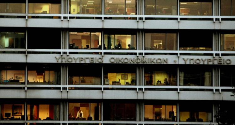 &Omicron;&iota; &epsilon;&pi;ό&mu;&epsilon;&nu;&epsilon;&sigmaf; &phi;&omicron;&rho;&omicron;&epsilon;&lambda;&alpha;&phi;&rho;ύ&nu;&sigma;&epsilon;&iota;&sigmaf;: &Sigma;&kappa;&lambda;&eta;&rho;ό &pi;&alpha;&zeta;ά&rho;&iota; &mu;&epsilon; &tau;&omicron;&upsilon;&sigmaf; &Theta;&epsilon;&sigma;&mu;&omicron;ύ&sigmaf; | &Pi;ά&nu;&omega; &alpha;&pi;ό 3,7% &tau;&omicron; &phi;&epsilon;&tau;&iota;&nu;ό &upsilon;&pi;&epsilon;&rho;&pi;&lambda;&epsilon;ό&nu;&alpha;&sigma;&mu;&alpha;