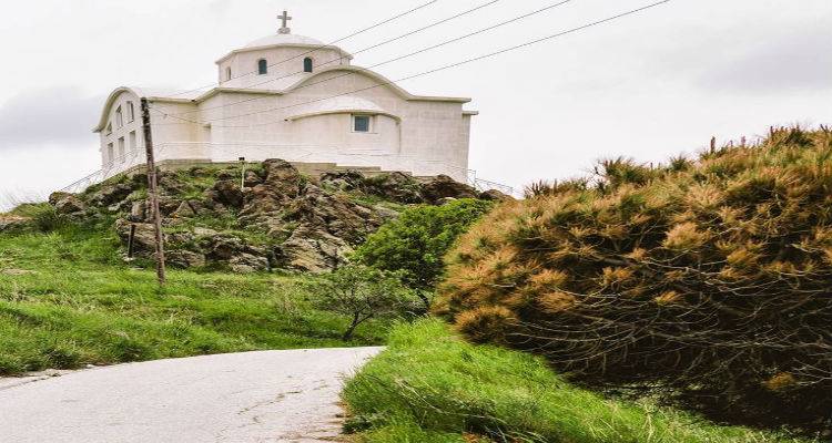 Φόβοι κατάρρευσης του τοιχίου του Αγίου Νικολάου