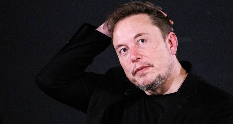 Έλον Μασκ για μετάναστες: «Σύντομα θα έρθουν για τα σπίτια σας»