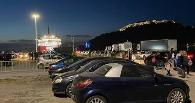 &Lambda;ή&mu;&nu;&omicron;&sigmaf;: &Xi;&epsilon;&kappa;ί&nu;&eta;&sigma;&epsilon; &eta; &epsilon;&pi;&iota;&sigma;&tau;&rho;&omicron;&phi;ή &tau;&omega;&nu; &epsilon;&kappa;&delta;&rho;&omicron;&mu;έ&omega;&nu;