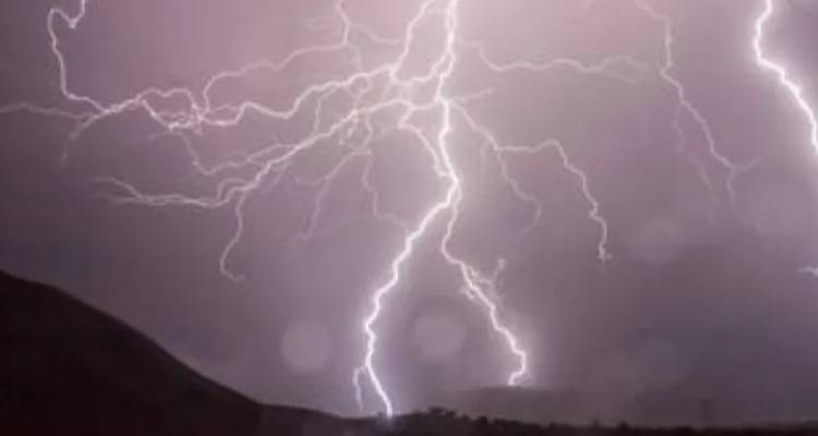 &Kappa;&epsilon;&rho;&alpha;&upsilon;&nu;ό&sigmaf; &sigma;&kappa;ό&tau;&omega;&sigma;&epsilon; 13&chi;&rho;&omicron;&nu;&eta; &sigma;&tau;&omicron; &Pi;&omicron;&sigma;&epsilon;ί&delta;&iota; &Chi;&alpha;&lambda;&kappa;&iota;&delta;&iota;&kappa;ή&sigmaf;