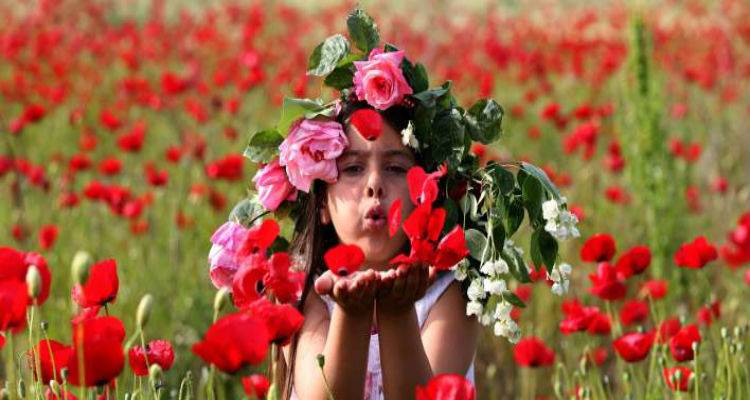 Αύριο καλωσορίζουμε και επίσημα την Ανοιξη