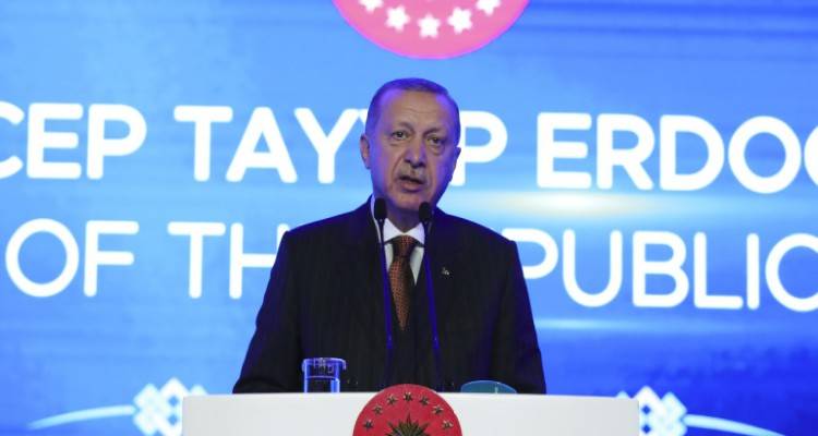 Η Αθήνα βάζει στη θέση του τον Ερντογάν: Λυπηρή στάση, φαιδρή συμφωνία με Λιβύη