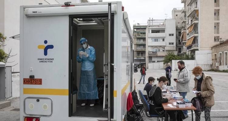 &Kappa;&omicron;&rho;&omega;&nu;&omicron;ϊό&sigmaf;: &Sigma;&tau;&epsilon;&nu;ά&zeta;&omicron;&upsilon;&nu; &tau;&alpha; &nu;&omicron;&sigma;&omicron;&kappa;&omicron;&mu;&epsilon;ί&alpha; | &Beta;&rho;ά&zeta;&epsilon;&iota; &eta; &Alpha;&theta;ή&nu;&alpha;, &tau;&alpha; &alpha;&nu;&eta;&sigma;&upsilon;&chi;&eta;&tau;&iota;&kappa;ά &sigma;&tau;&omicron;&iota;&chi;&epsilon;ί&alpha;