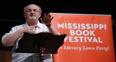 Σαλμάν Ρουσντί : Σοκ στην παγκόσμια κοινότητα