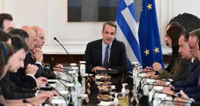 &Eta; &beta;ί&alpha; &alpha;&nu;&eta;&lambda;ί&kappa;&omega;&nu; &sigma;&tau;&omicron; &epsilon;&pi;ί&kappa;&epsilon;&nu;&tau;&rho;&omicron; &sigma;&tau;&omicron; &upsilon;&pi;&omicron;&upsilon;&rho;&gamma;&iota;&kappa;ό -&Alpha;&upsilon;&sigma;&tau;&eta;&rho;&omicron;&pi;&omicron;ί&eta;&sigma;&eta; &mu;έ&tau;&rho;&omega;&nu; &gamma;&iota;&alpha; &tau;&omicron;&upsilon;&sigmaf; &gamma;&omicron;&nu;&epsilon;ί&sigmaf;, &kappa;&omicron;&upsilon;&mu;&pi;ί &laquo;Safe Youth&raquo;