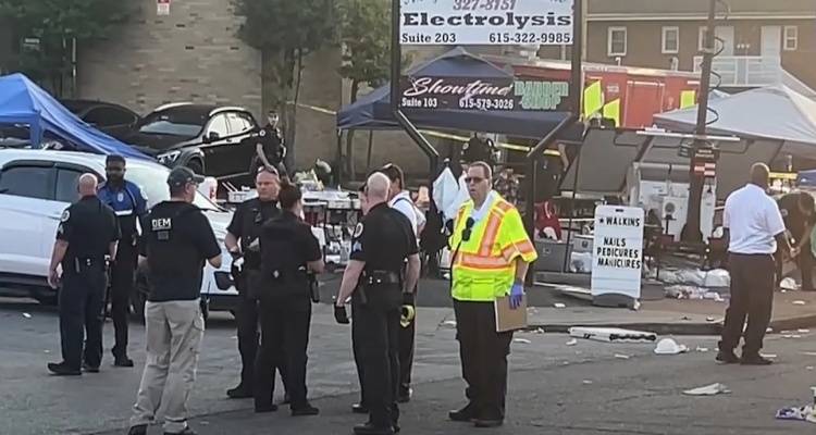 Σοκ στο Τενεσί των ΗΠΑ: Ένας νεκρός, 9 τραυματίες από ένοπλη επίθεση σε παρέλαση κοντά στο πανεπιστήμιο [βίντεο]