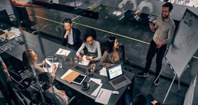 Ανανεώστε τον επαγγελματικό σας χώρο εύκολα με 3+1 tips