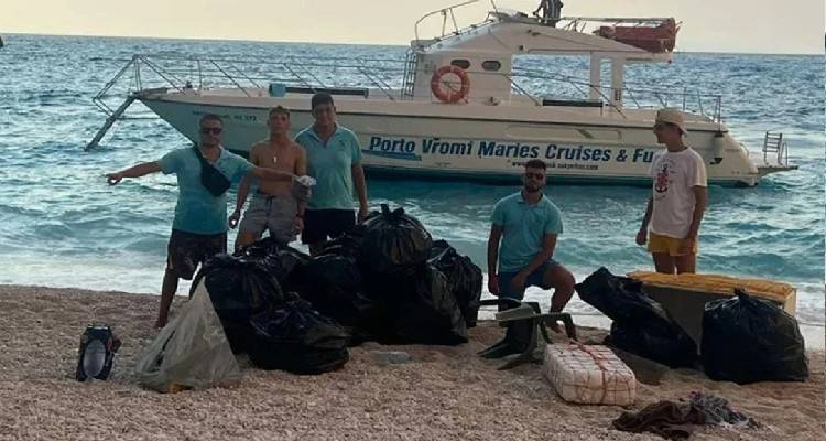 &Zeta;ά&kappa;&upsilon;&nu;&theta;&omicron;&sigmaf;: &Iota;&delta;&iota;&omicron;&kappa;&tau;ή&tau;&epsilon;&sigmaf; &sigma;&kappa;&alpha;&phi;ώ&nu; &mu;ά&zeta;&epsilon;&psi;&alpha;&nu; &tau;&alpha; &sigma;&kappa;&omicron;&upsilon;&pi;ί&delta;&iota;&alpha; &sigma;&tau;&omicron; &Nu;&alpha;&upsilon;ά&gamma;&iota;&omicron; | &Eta; &epsilon;&pi;&iota;&sigma;&tau;&omicron;&lambda;ή &tau;&eta;&sigmaf; &epsilon;&pi;&iota;&tau;&rho;&omicron;&pi;ή&sigmaf;