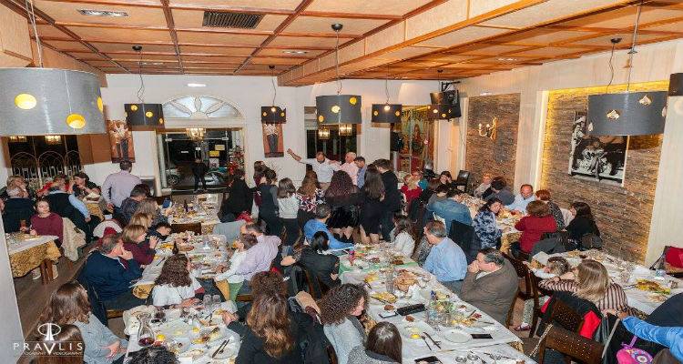 &Tau;&omicron; &Lambda;ύ&kappa;&epsilon;&iota;&omicron; &Epsilon;&lambda;&lambda;&eta;&nu;ί&delta;&omega;&nu; &Lambda;ή&mu;&nu;&omicron;&upsilon; έ&kappa;&omicron;&psi;&epsilon; &tau;&eta; &beta;&alpha;&sigma;&iota;&lambda;ό&pi;&iota;&tau;ά &tau;&omicron;&upsilon; (photos)