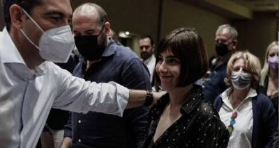 &Sigma;&Upsilon;&Rho;&Iota;&Zeta;&Alpha;-&pi;&alpha;&rho;&alpha;&sigma;&kappa;ή&nu;&iota;&omicron;: &Eta; &nu;&tau;&rho;ί&pi;&lambda;&alpha; &Tau;&sigma;ί&pi;&rho;&alpha; &pi;&omicron;&upsilon; &alpha;&iota;&phi;&nu;&iota;&delta;ί&alpha;&sigma;&epsilon; &phi;ί&lambda;&omicron;&upsilon;&sigmaf; &kappa;&alpha;&iota; &alpha;&nu;&tau;&iota;&pi;ά&lambda;&omicron;&upsilon;&sigmaf; | &Pi;ώ&sigmaf; &epsilon;&pi;έ&lambda;&epsilon;&xi;&epsilon; &tau;&eta; &Sigma;&beta;ί&gamma;&kappa;&omicron;&upsilon;, &omicron;&iota; &alpha;&nu;&tau;&iota;&delta;&rho;ά&sigma;&epsilon;&iota;&sigmaf;