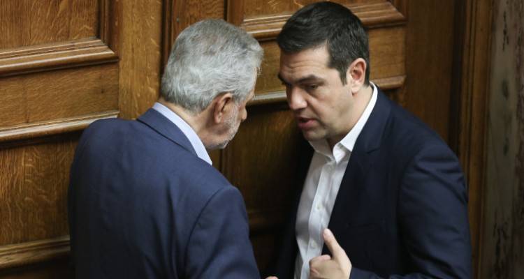 &Pi;&omicron;&lambda;&iota;&tau;&iota;&kappa;ή &theta;ύ&epsilon;&lambda;&lambda;&alpha; &gamma;&iota;&alpha; &tau;&eta; &delta;ή&lambda;&omega;&sigma;&eta; &Delta;&rho;ί&tau;&sigma;&alpha; &pi;&epsilon;&rho;ί &laquo;17&Nu;&raquo; -&Alpha;&phi;&omega;&nu;&omicron;&sigmaf; &omicron; &Tau;&sigma;ί&pi;&rho;&alpha;&sigmaf;, &laquo;&pi;ά&rho;&epsilon; &theta;έ&sigma;&eta;&raquo; &zeta;&eta;&tau;&epsilon;ί &eta; &Nu;&Delta; | &Alpha;&delta;&omega;&nu;&iota;&sigmaf;: &laquo;&Delta;&iota;ά&gamma;&rho;&alpha;&psi;έ &tau;&omicron;&nu;&raquo;