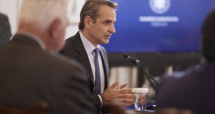 &Epsilon;&kappa;&lambda;&omicron;&gamma;έ&sigmaf; &sigma;&tau;&iota;&sigmaf; 21 &Mu;&alpha;ΐ&omicron;&upsilon;: &Kappa;&lambda;&epsilon;ί&nu;&epsilon;&iota; &eta; &Beta;&omicron;&upsilon;&lambda;ή &sigma;&tau;&iota;&sigmaf; 11 &Alpha;&pi;&rho;&iota;&lambda;ί&omicron;&upsilon; -&Tau;&omicron; &chi;&rho;&omicron;&nu;&omicron;&delta;&iota;ά&gamma;&rho;&alpha;&mu;&mu;&alpha; &mu;έ&chi;&rho;&iota; &tau;&iota;&sigmaf; &kappa;ά&lambda;&pi;&epsilon;&sigmaf;